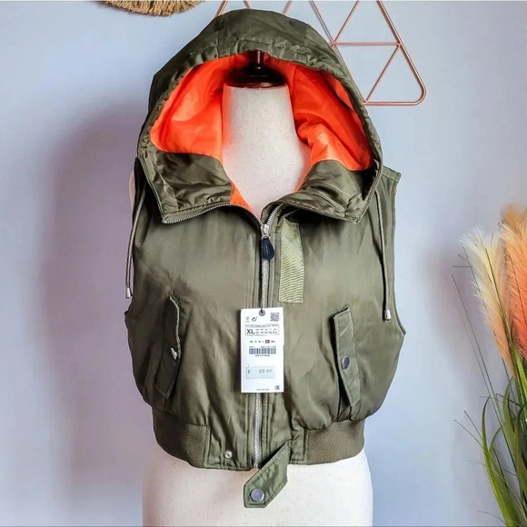 ZARA, New, Cropped Nylon Hooded Zip Front Army Green Khaki Puff Vest, Size XL - Picture 2 of 16